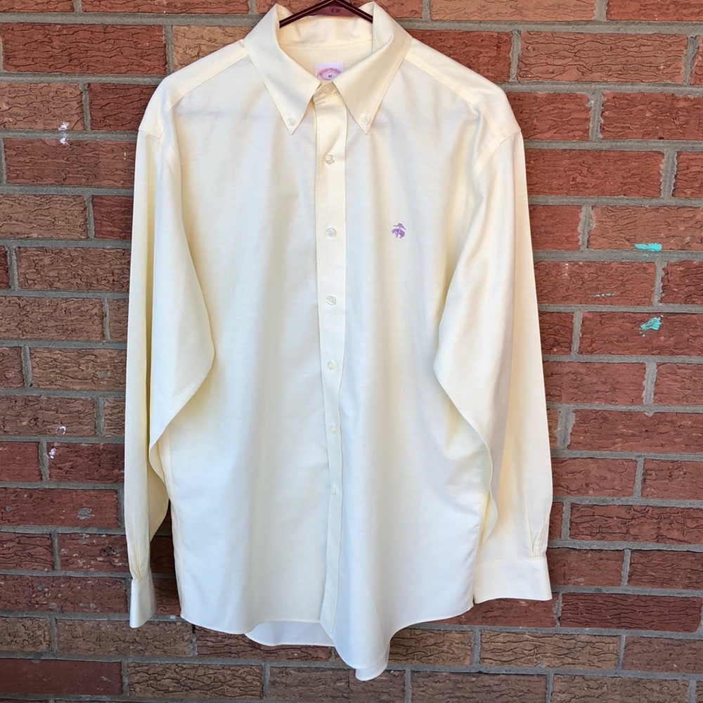 Brooks Brothers Long Sleeve Yellow NonIron M Shirt
